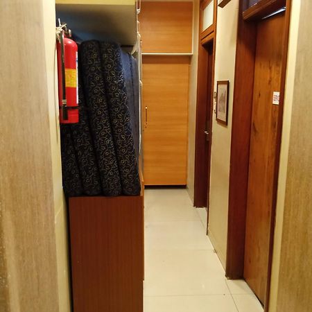 Bentley Hotel Marine Drive Мумбаї Екстер'єр фото